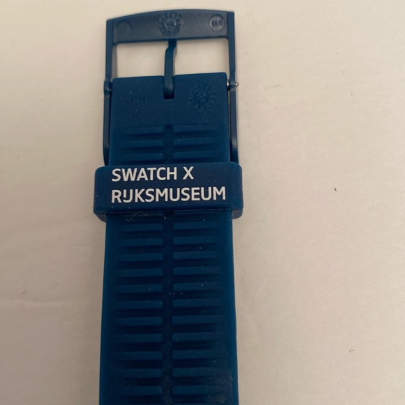 Swatch Watch Wrist Watch GARDEN LADYBUG Exclusive Collectors Watch Item L… - Picture 9 of 11